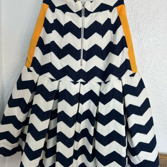 By Johnny Skirt (SIZE 00) - Picture 1 of 2